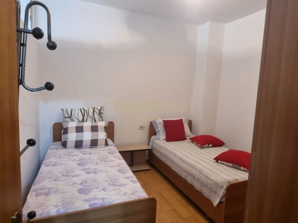 Appartamento 2+1 in affitto a Komuna e Parisit! 600 € /Mese