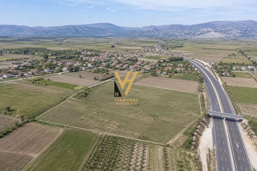 TERRENO IN VENDITA 40.000 M2 A GUZAJ, BAIA DI LALZI 1.900.000 EURO