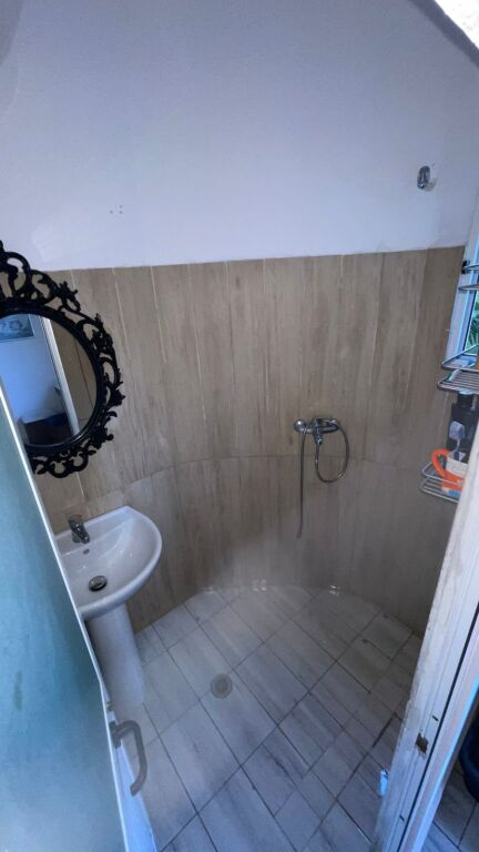 Qera | Apartament 2 + 1 + 2 | Shkolla Bashkuar | 500 €/muaj