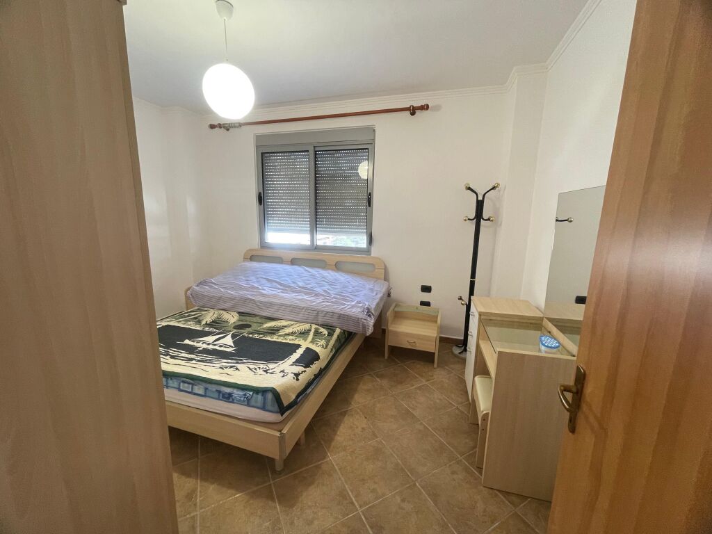 Shitet Apartament 2+1+2   Ne Golem