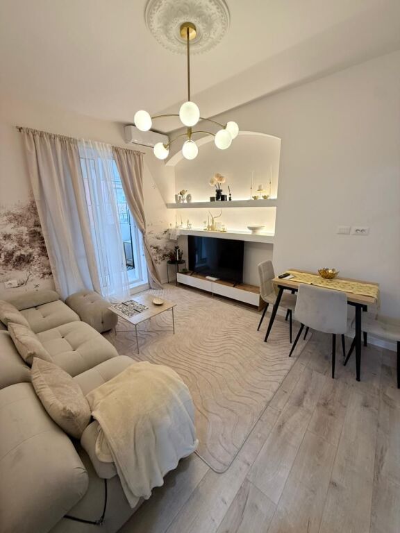 APARTAMENT 2+1 PER SHITJE TEK KINEMA AGIMI