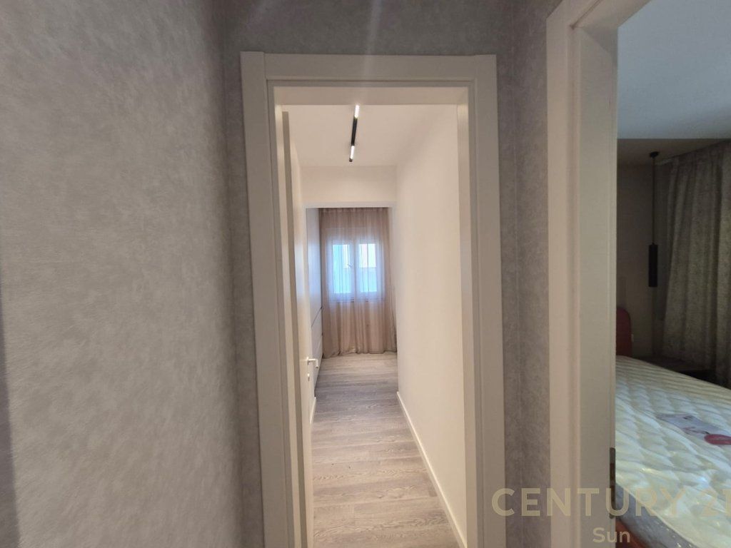 SHITET APARTAMENT 2+1 NË ZEMËR TË BLLOKUT ✨🏡 SUN142899