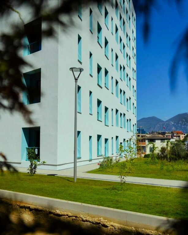 **Shitet apartament 2+1 në Rezidencën Kaimi, Ali Demi**
