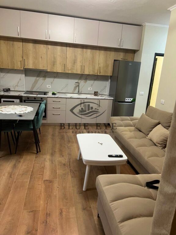 APARTAMENT 2+1 ME QERA