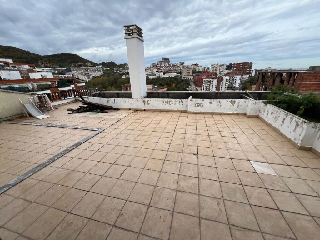 Shitet  apartament  2+1+2+Parkim kopshti Botanik