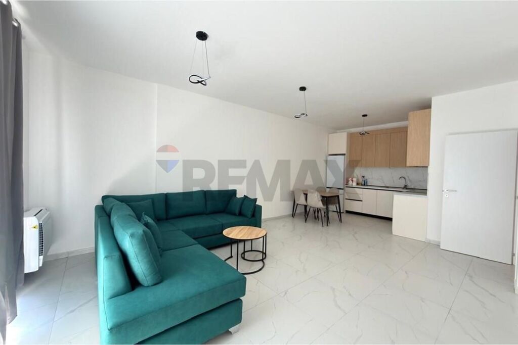 Apartament 1+1 per qira tek Sheshi Shqiponja!