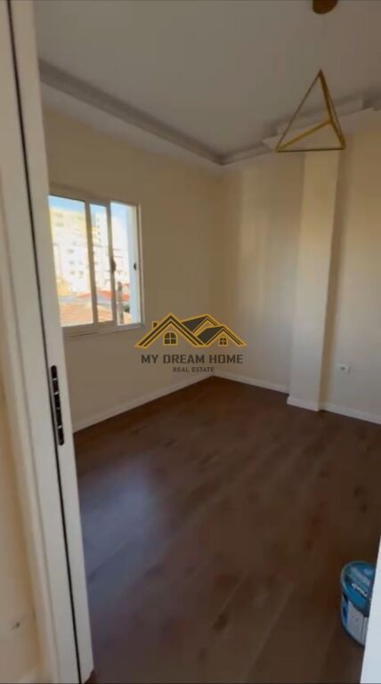 SHITET APARTAMENT 2+1+2 TEK LAGJIA 6 DURRES !!!