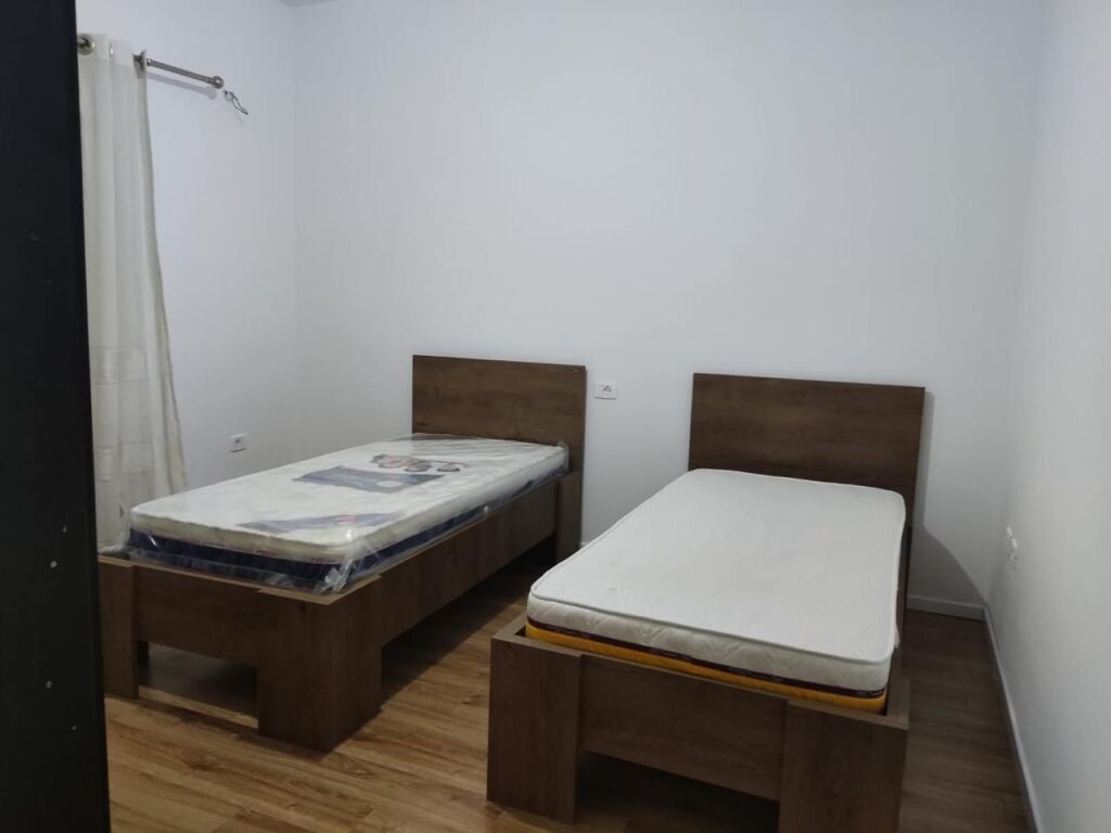 Rent | Vilë 1 + 1 | Porcelani | 400 €/month