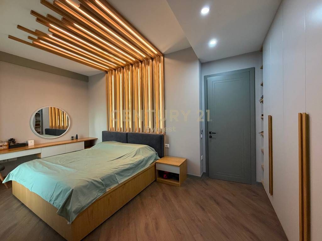SQUARE 21, SELLING APARTMENT 2+1+2