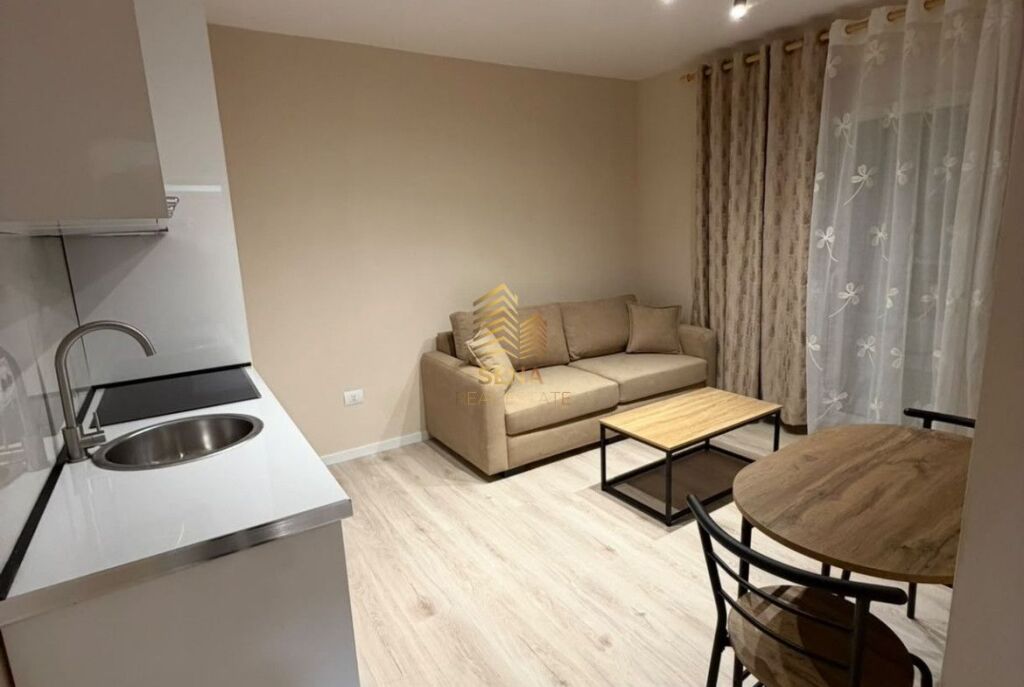Affitto,Appartamento,1+1,Xhamllik, 45.000 ALL/Mese