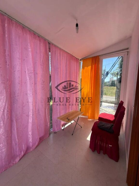 House 1+1 For Rent in the hospital area of Durrës