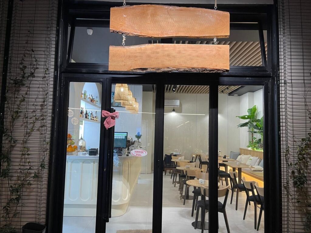 Affitto | Ambjent Biznesi | Rruga e Barrikadave | 700 €/mese