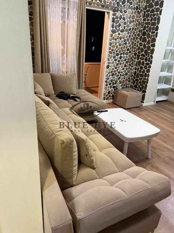 APARTAMENT 2+1 ME QERA