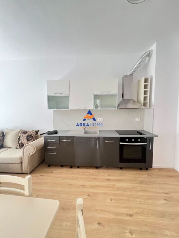JEPET ME QIRA APARTAMENT 2+1+BALLKON "ALI DEM, KOMPLEKSI KAIMI " 500 EURO