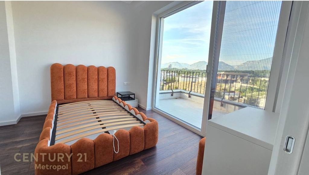 Villa moderna in affitto vicino al Lago Secco – 4.000 €/mese