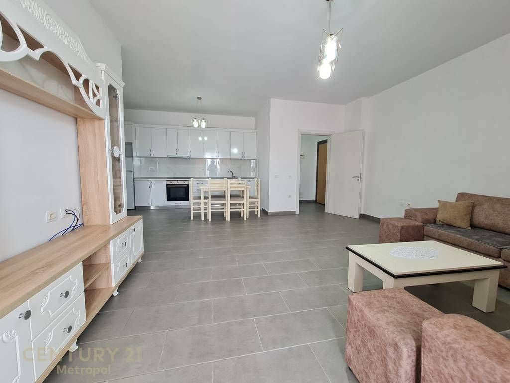 SHITET APARTAMENT 2+1+2 NE KAMEZ, RRUGE KRYESORE!