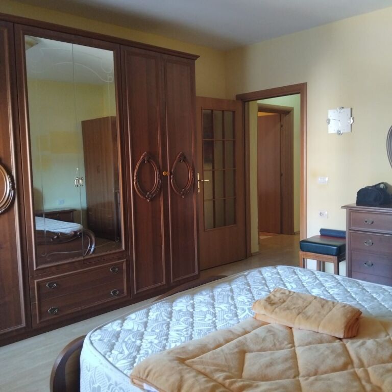 Shitet apartament 2+1+2 + Ballkon – Rruga e Kosovarëve !