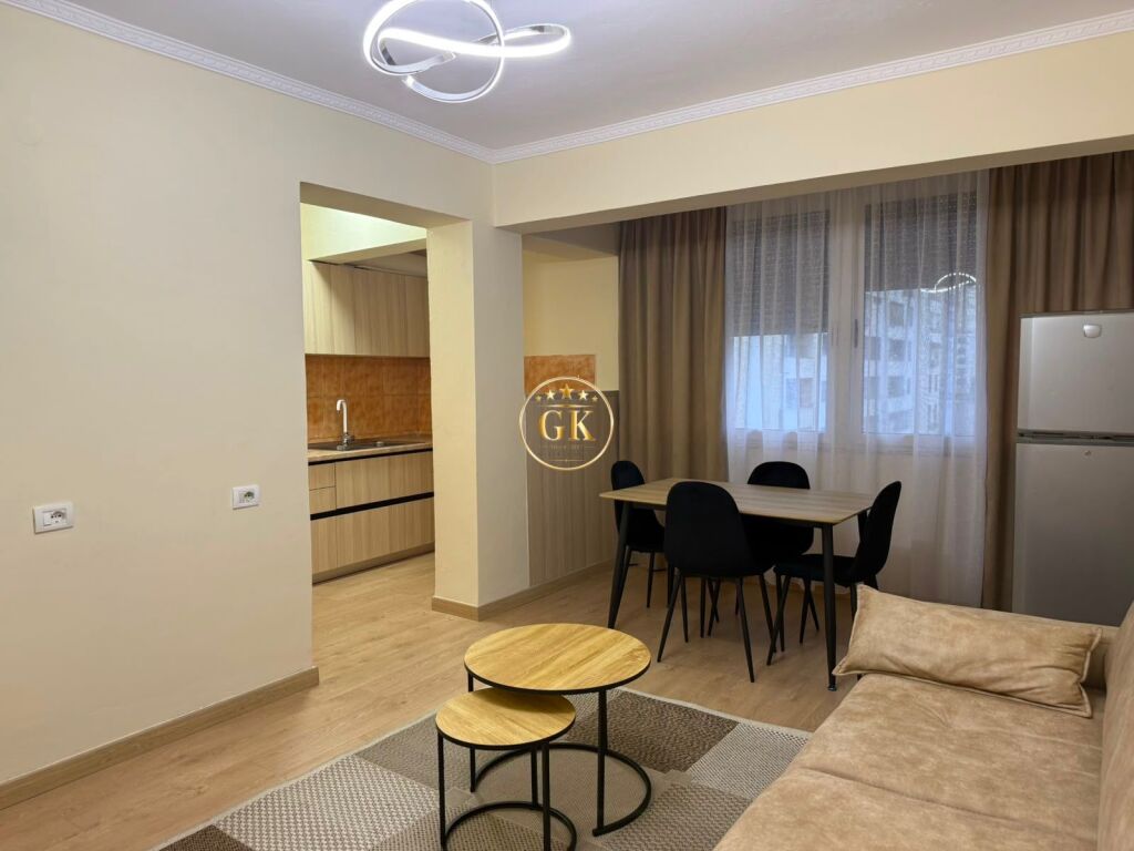 🏡 APARTAMENT ME QERA 1+1 | PRANË BLUE STAR, QENDËR DURRËS