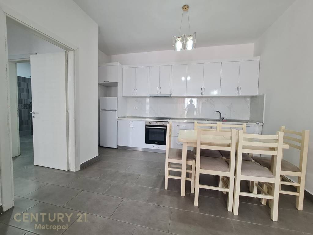 SHITET APARTAMENT 2+1+2 NE KAMEZ, RRUGE KRYESORE!