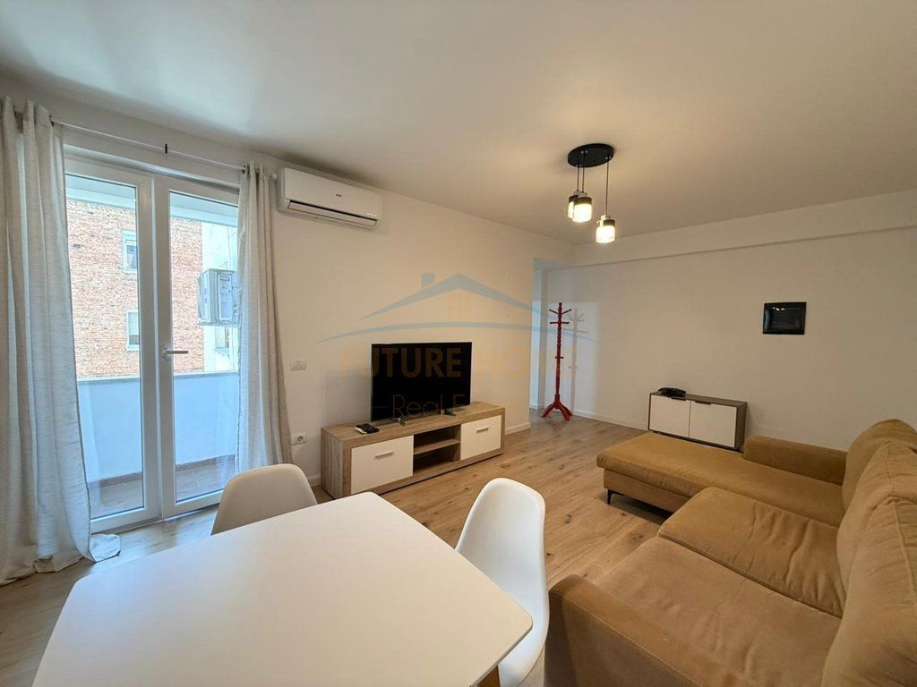 Qera, Apartament 1+1, Shallvaret