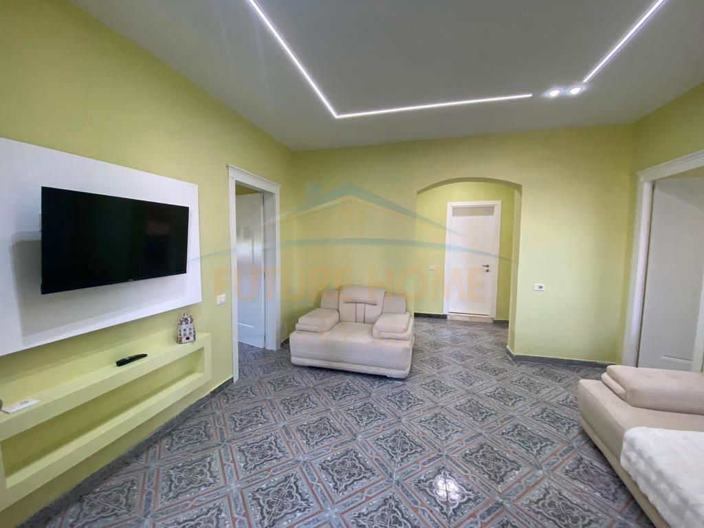 Qera, Apartament , prane Casa Italia, Tirane