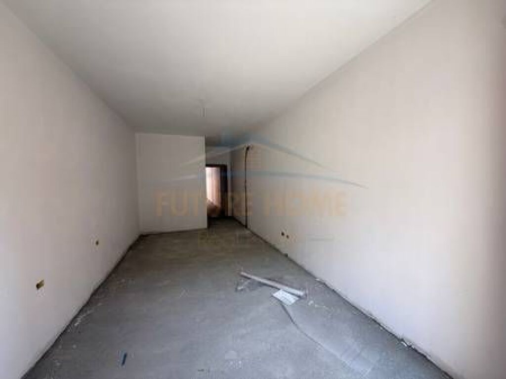 For sale, Apartment 2 + 1 + 2 , Space City, Paskuqan