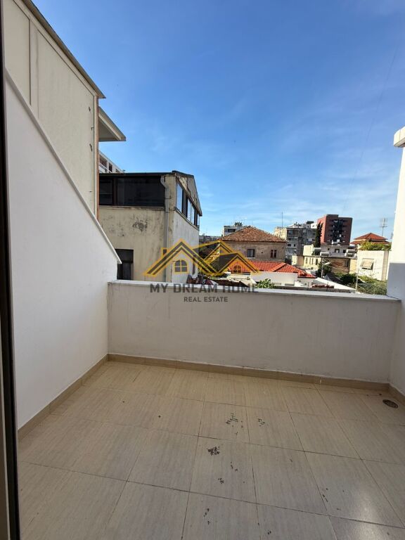 SHITET APARTAMENT 1+1 TEK LAGJIA 6 DURRES !!!