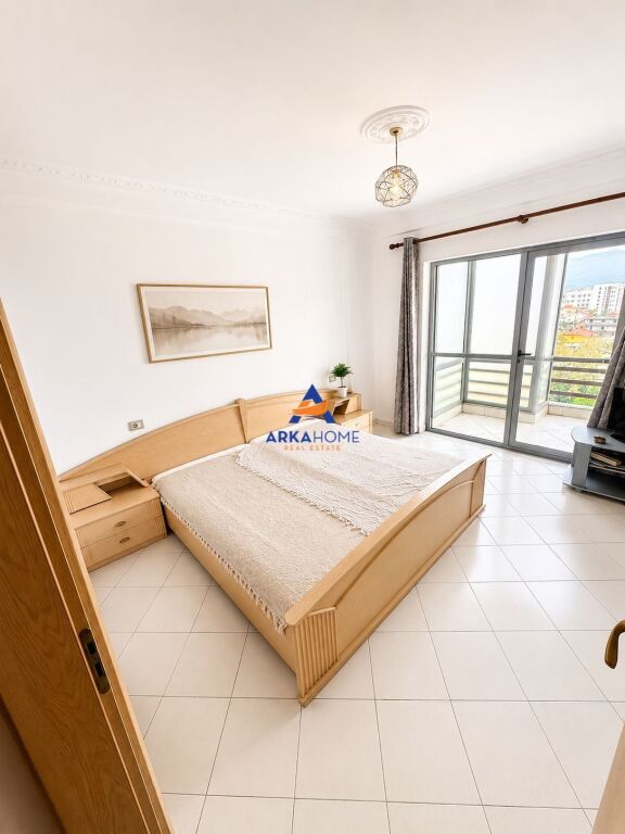 JEPET APARTAMENT ME QERA 2+1+BALLKON "PRANE BAR OSLO, ASTIR" 500 EURO