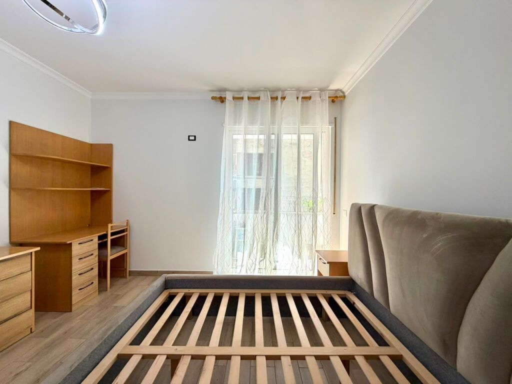 In Affitto: Appartamento 1+1 &amp; Balcone 📍Via Dibra - QSUT || Appartamento Gigante 72m² (55.000 Lek/Mese) Fronte Strada