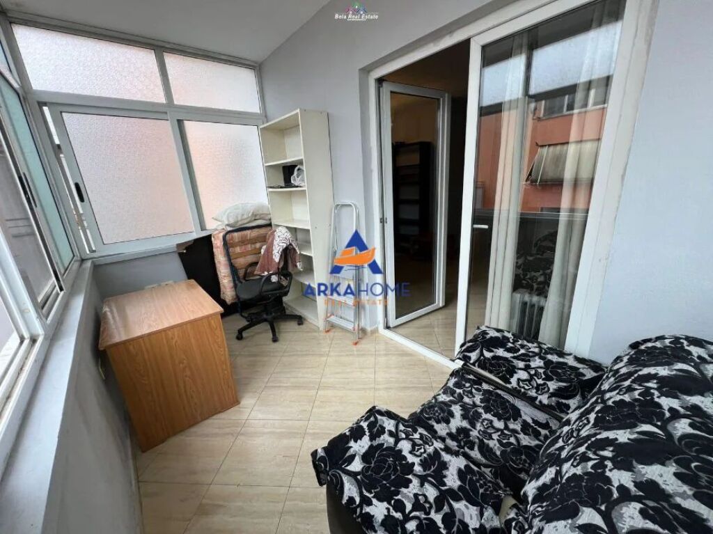 JEPET APARTAMENT 2+1 ME QERA "TEK RRUGA JORDAN MISJA" 520 EURO