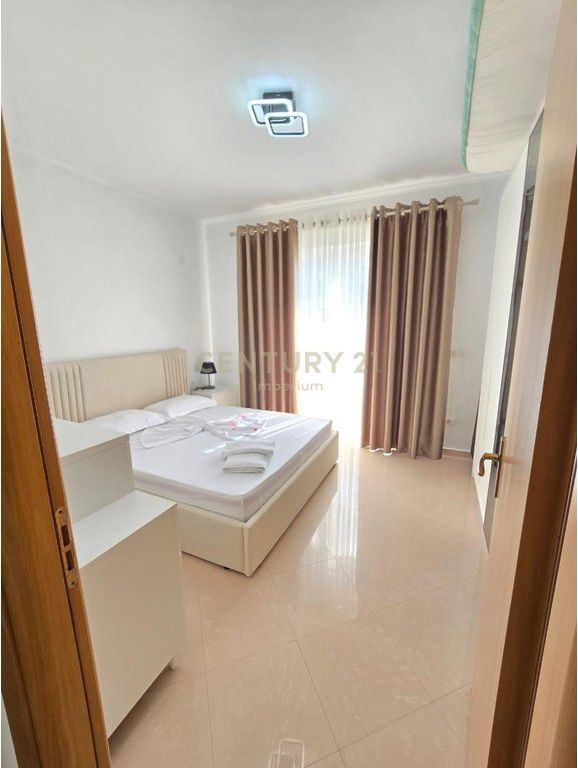 Japim apartament 2+1+2 tek 5 maji!!!