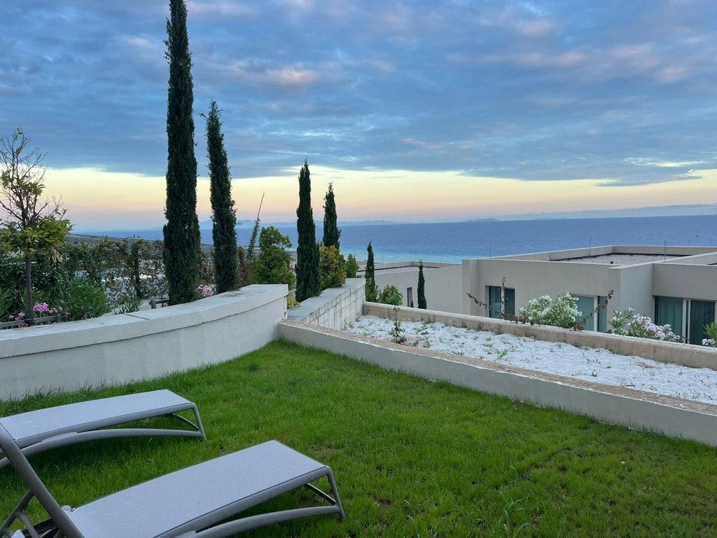 Villa 2+1+2 a Green Coast – Un indirizzo esclusivo nel cuore della Riviera Albanese