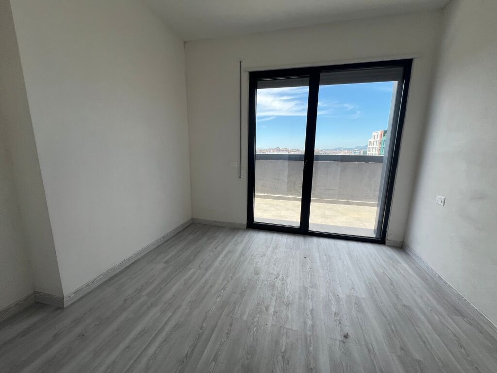 Qera, Apartament 2+1+2 Bulevardi i Ri