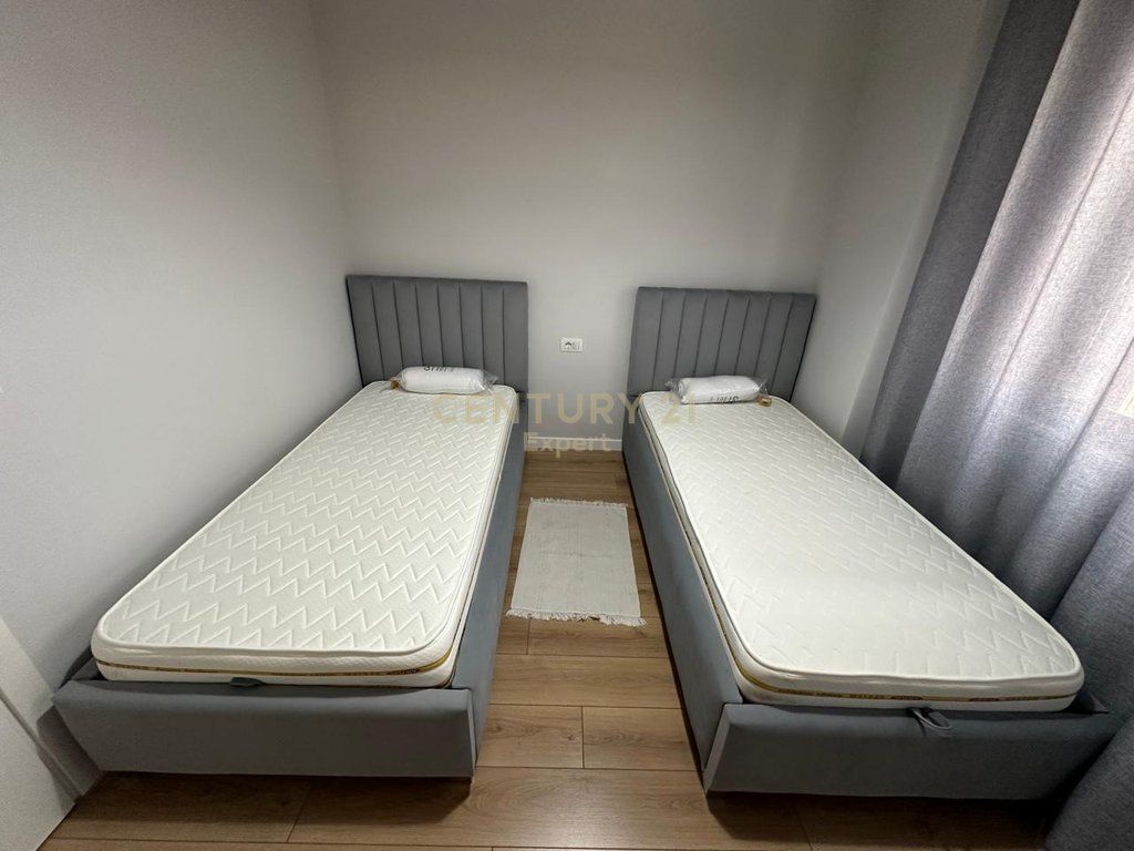 APPARTAMENTO 2+1+2+POSTO AUTO VICINO A SPAK 800 € /Mese