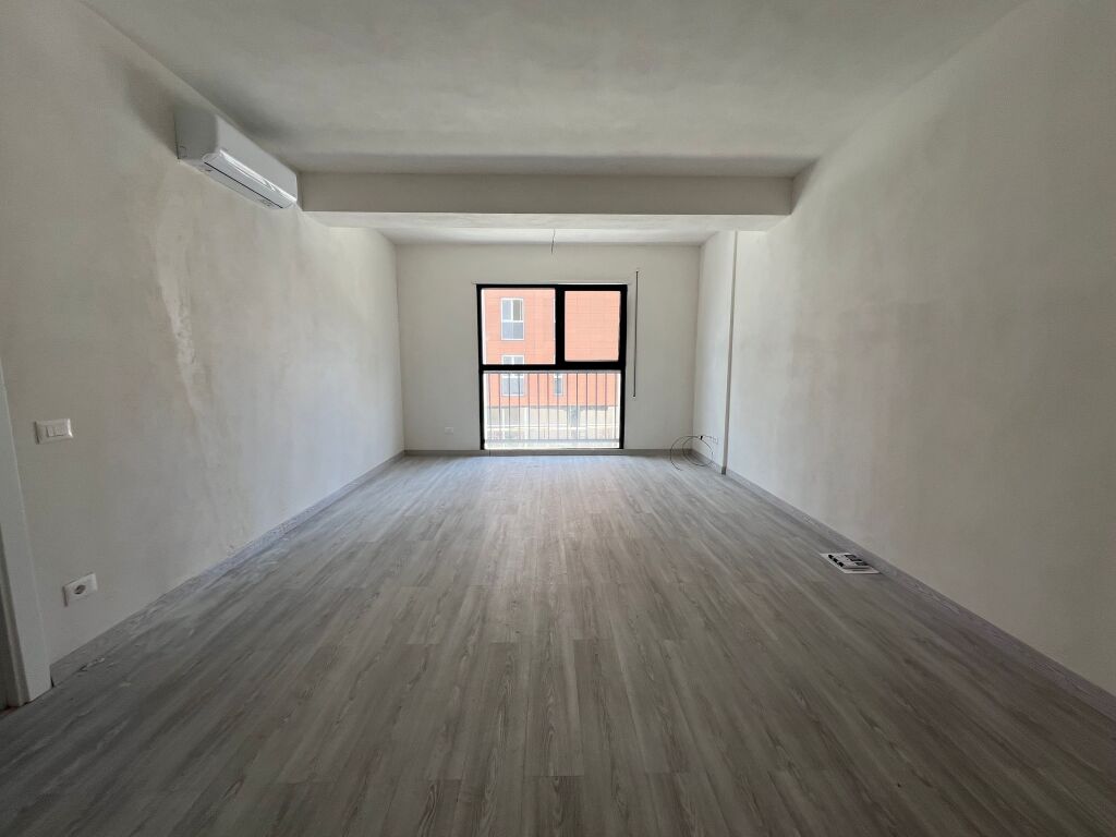 Qera, Apartament 2+1+2 Bulevardi i Ri