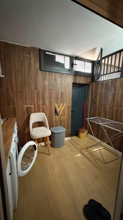 JEPET APARTAMENT 1+1 ME QIRA TE RRUGA E DIBRES 65.000 LEKE