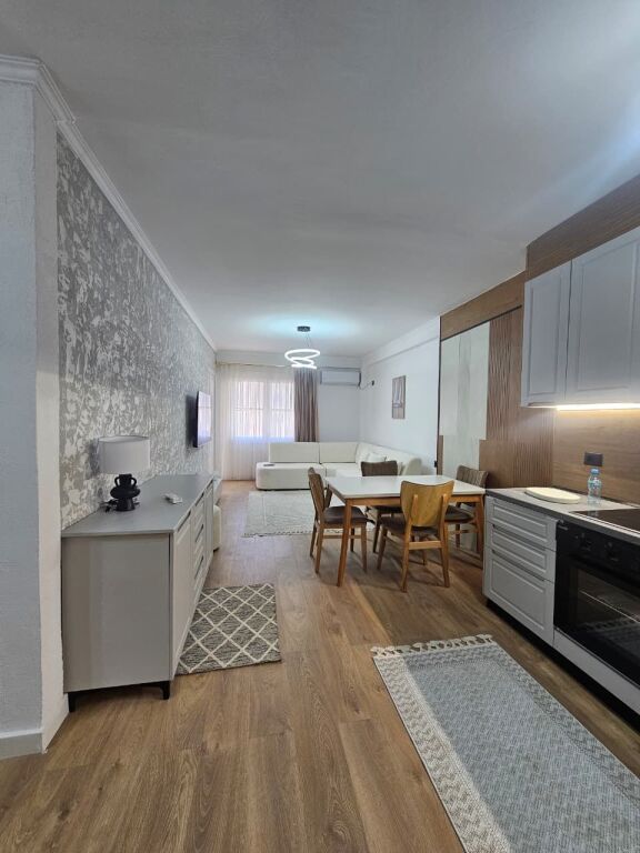 SHITET APARTAMENT 1+1 NË ASTIR 121 milion