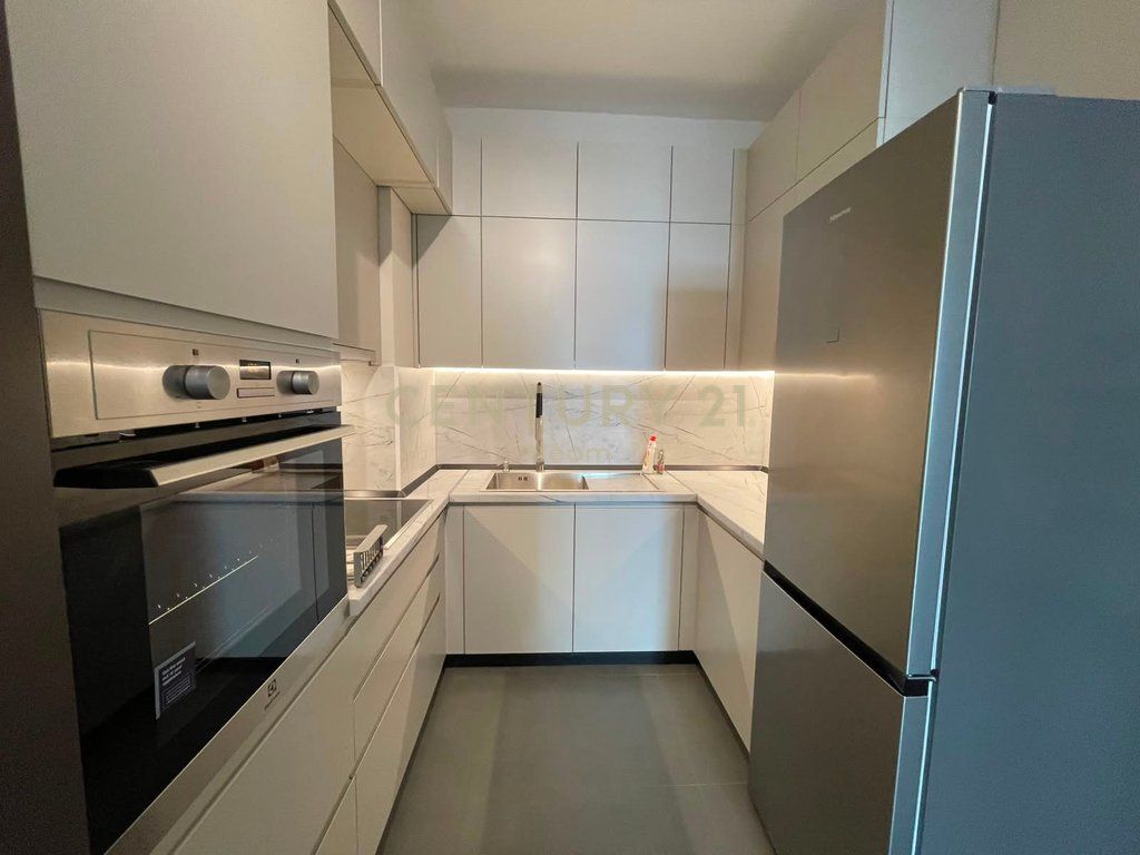 Appartamento 1+1 in Affitto a Laprakë, Tirana