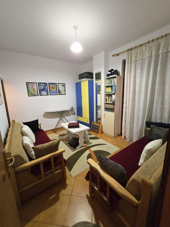 Shitje | Apartament 2 + 1 | Rruga 5 Maji | 250000 €