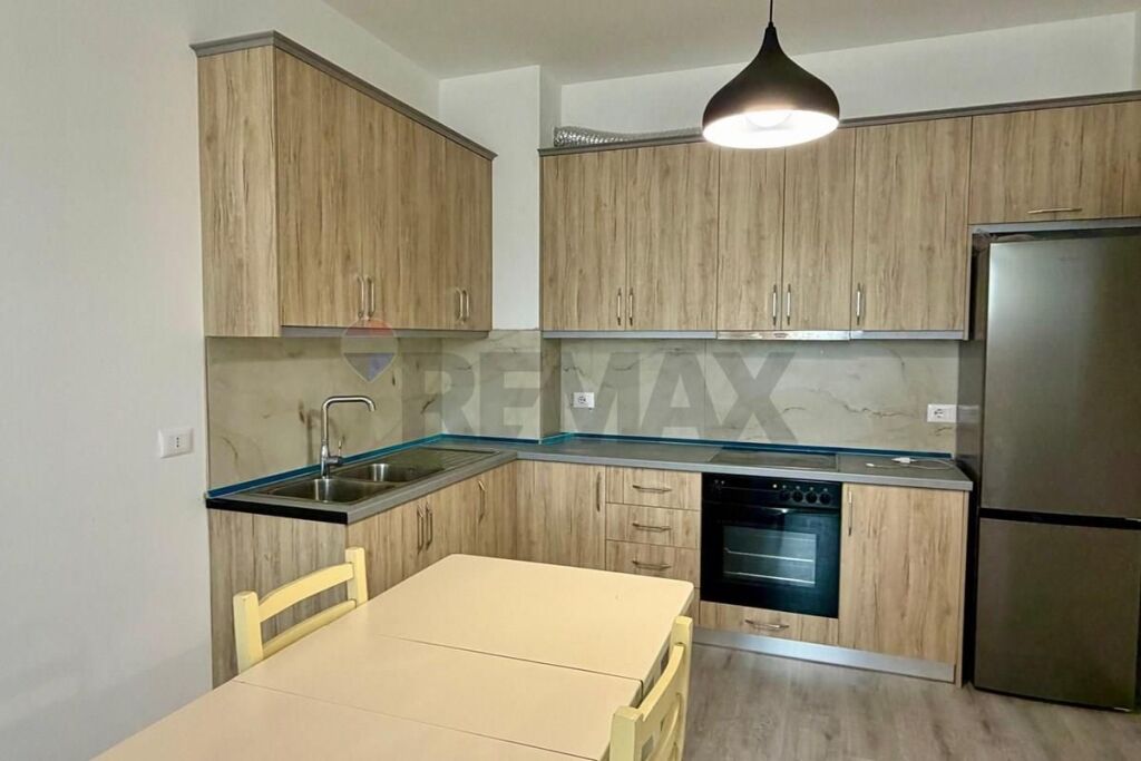 APARTAMENT 2+1+2 PER QIRA Ish Dogana
