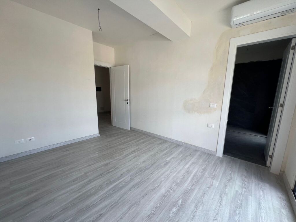 Apartamen 2+1+2 me qera