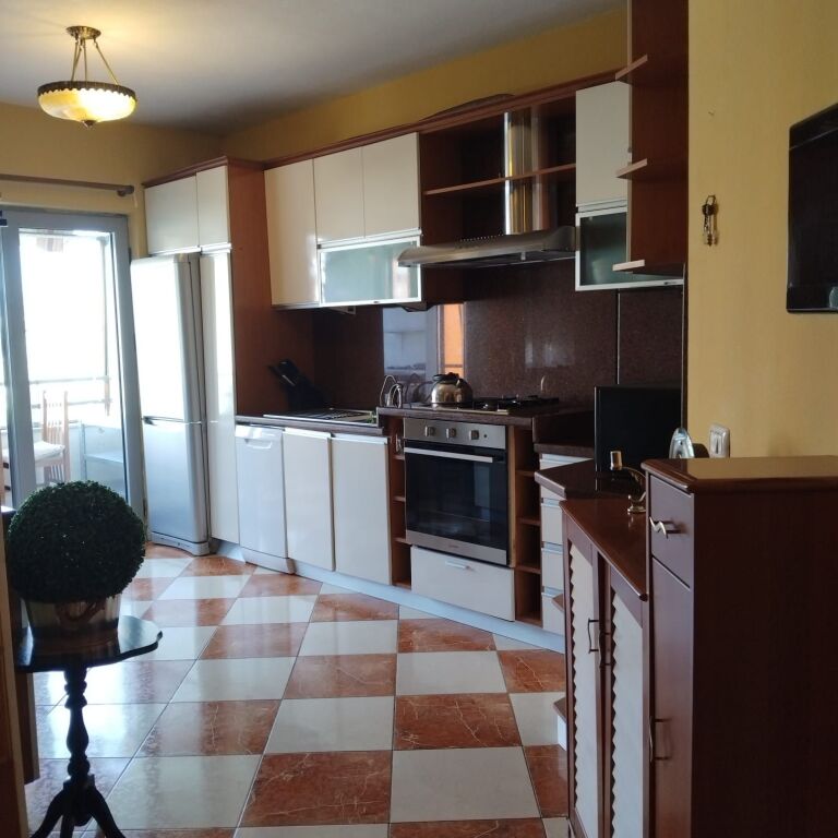Shitet apartament 2+1+2 + Ballkon – Rruga e Kosovarëve !