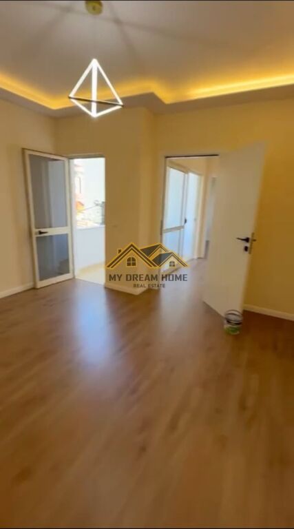 SHITET APARTAMENT 2+1+2 TEK LAGJIA 6 DURRES !!!
