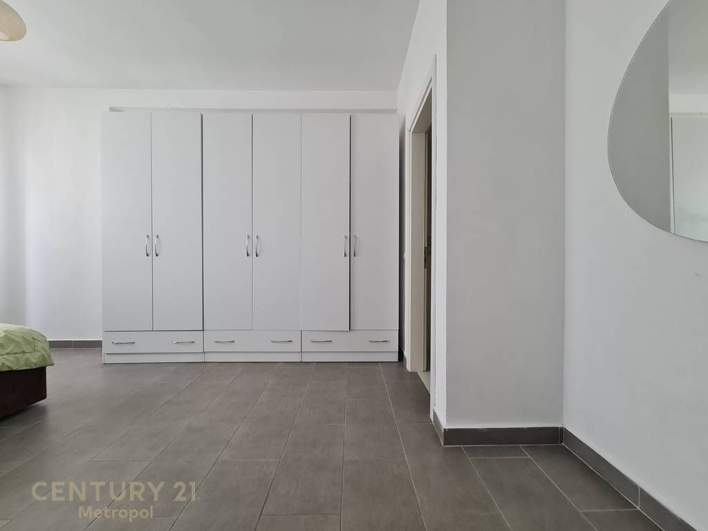 SHITET APARTAMENT 2+1+2 NE KAMEZ, RRUGE KRYESORE!