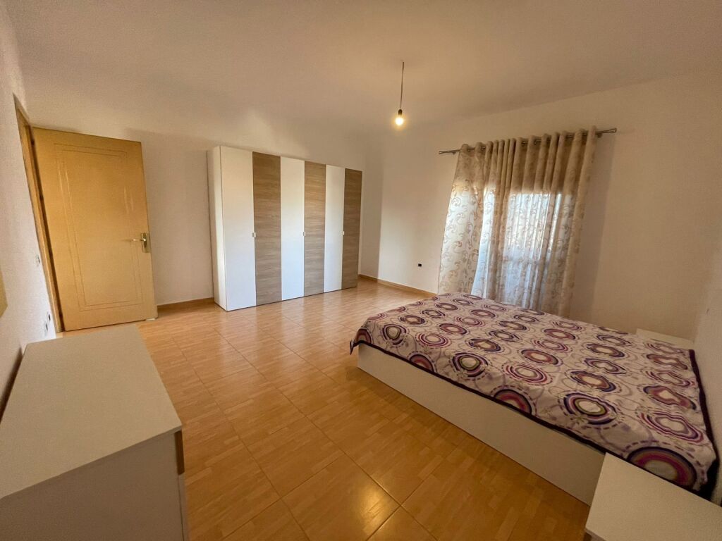Appartamento 2+1 in Affitto a Siri Kodra