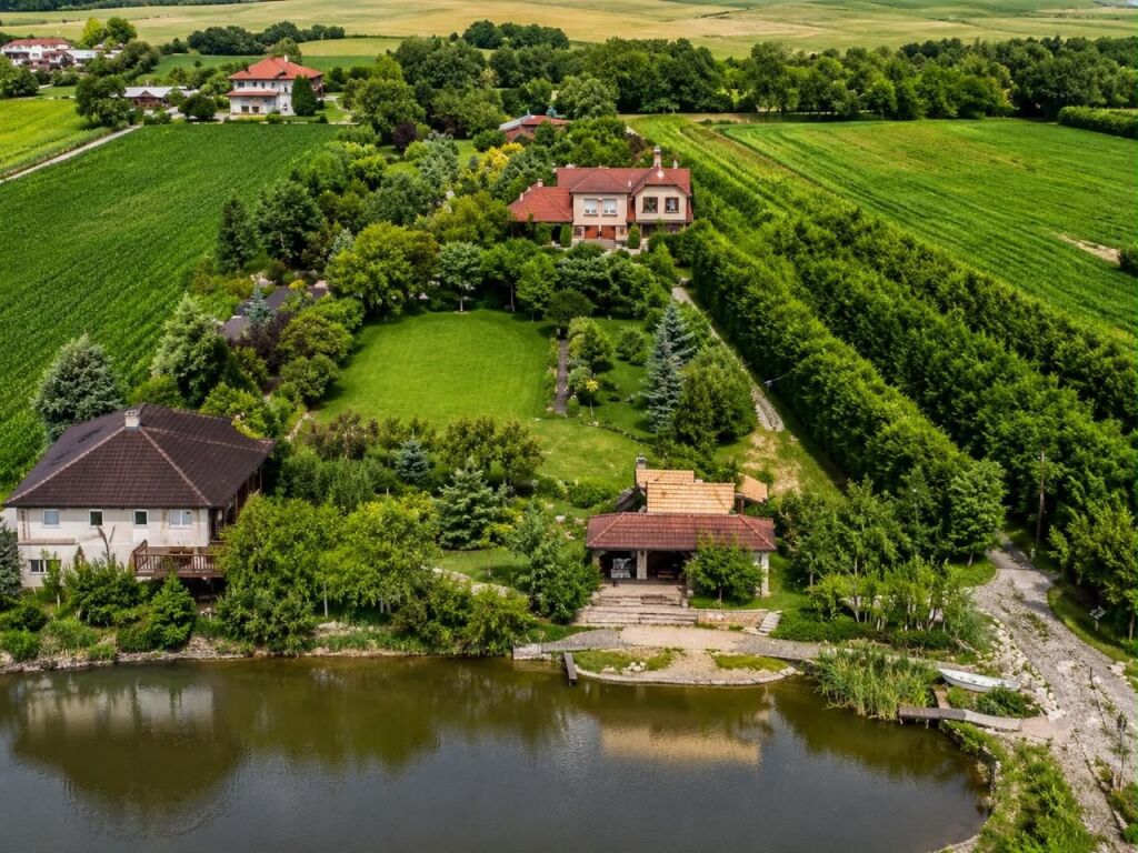 PREMIUM AGROTURISM FARM FOR RENT NEAR RINAS