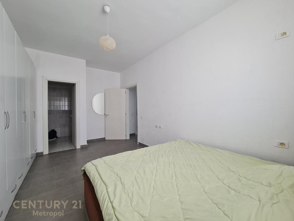 SHITET APARTAMENT 2+1+2 NE KAMEZ, RRUGE KRYESORE!