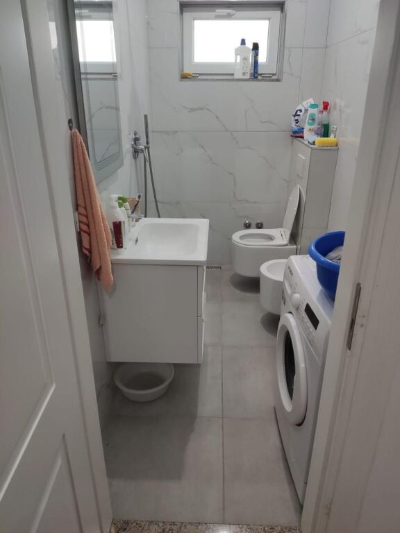 Rent | Vilë 1 + 1 | Porcelani | 400 €/month