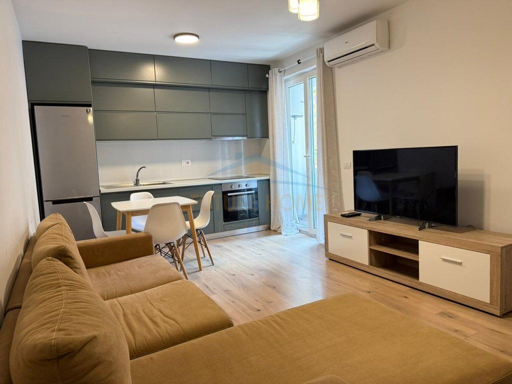 Qera, Apartament 1+1, Shallvaret