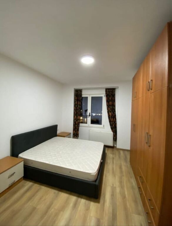 APARTAMENT ME QERA 2+1 VASIL SHANTO 70.000 LEKE FH-79112